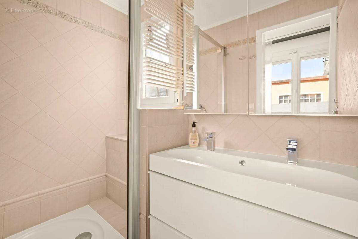 Appartement à FONTAINES-SUR-SAONE