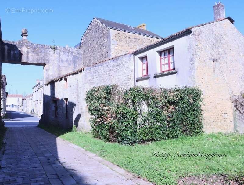 Maison à FOUSSAIS-PAYRE