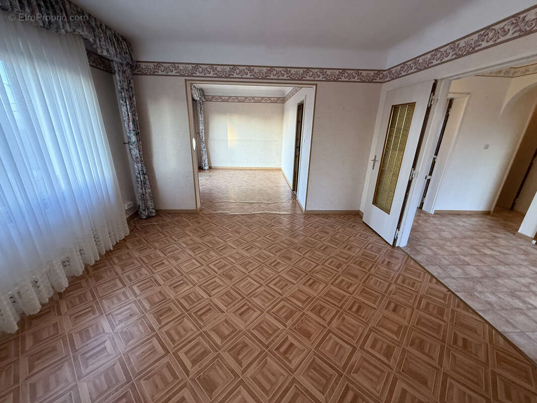 Maison individuelle 6 pièces de 115 m2 avec sous-sol - photo 5