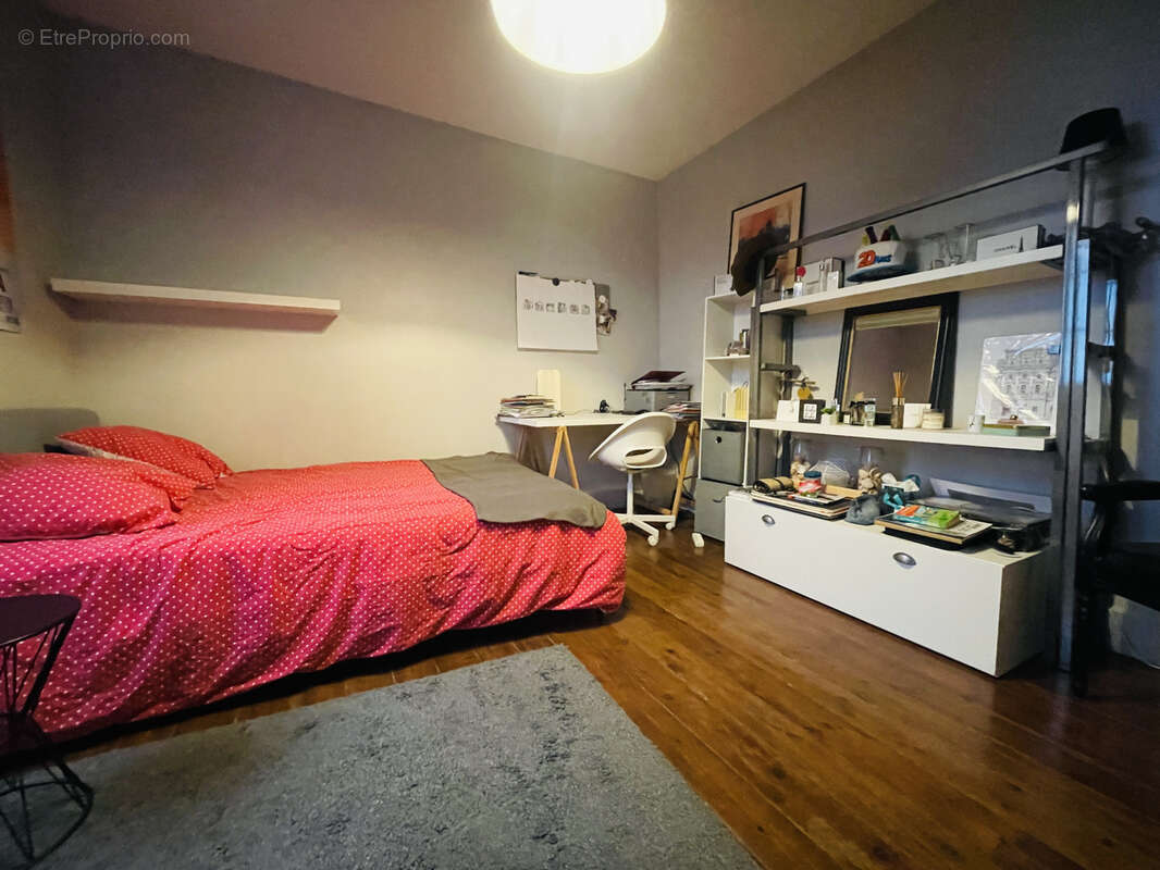 Maison à VARS-SUR-ROSEIX