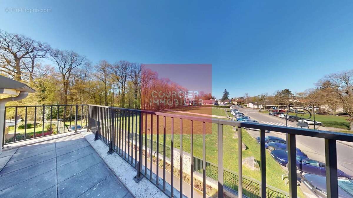 Appartement à LE MESNIL-SAINT-DENIS