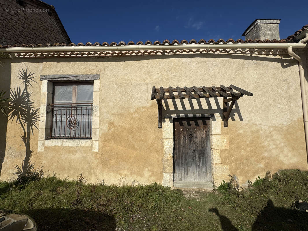 Maison à VILLETOUREIX
