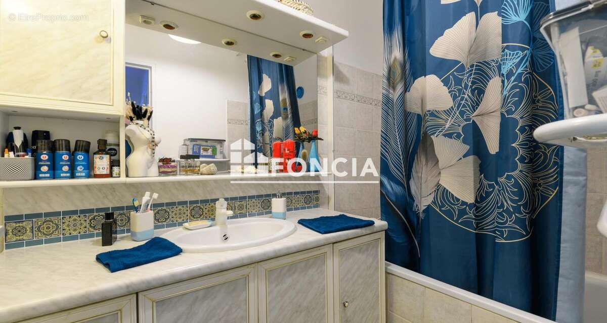 Appartement à NEUILLY-SUR-MARNE