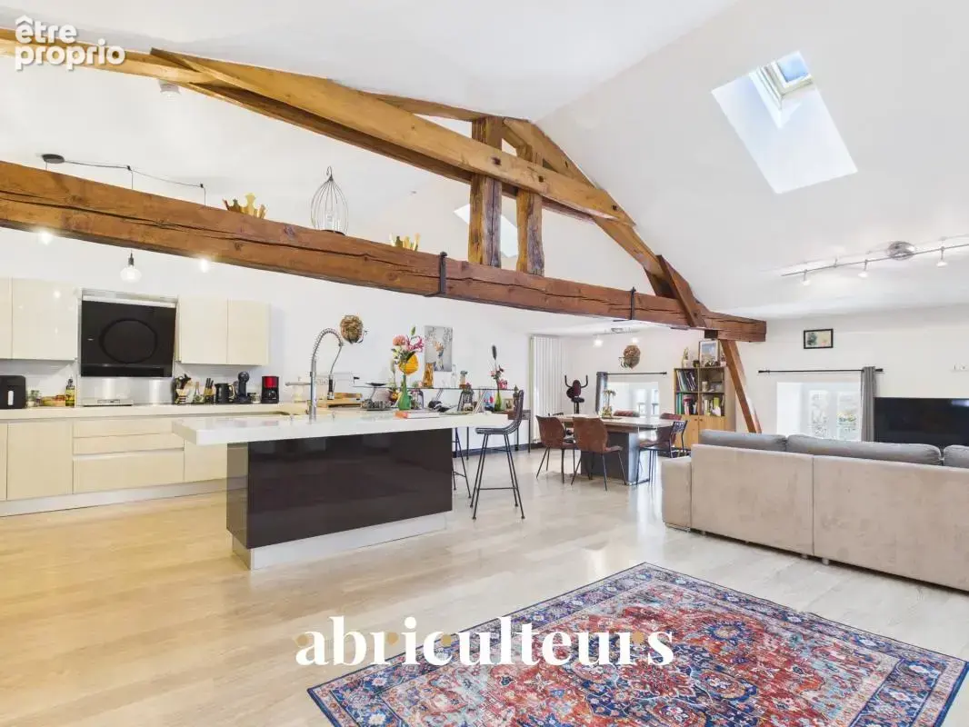 Immeuble de caractère en pierre de tailleb- 333 m²en vente à Saint-Savinien (17350) - photo 4