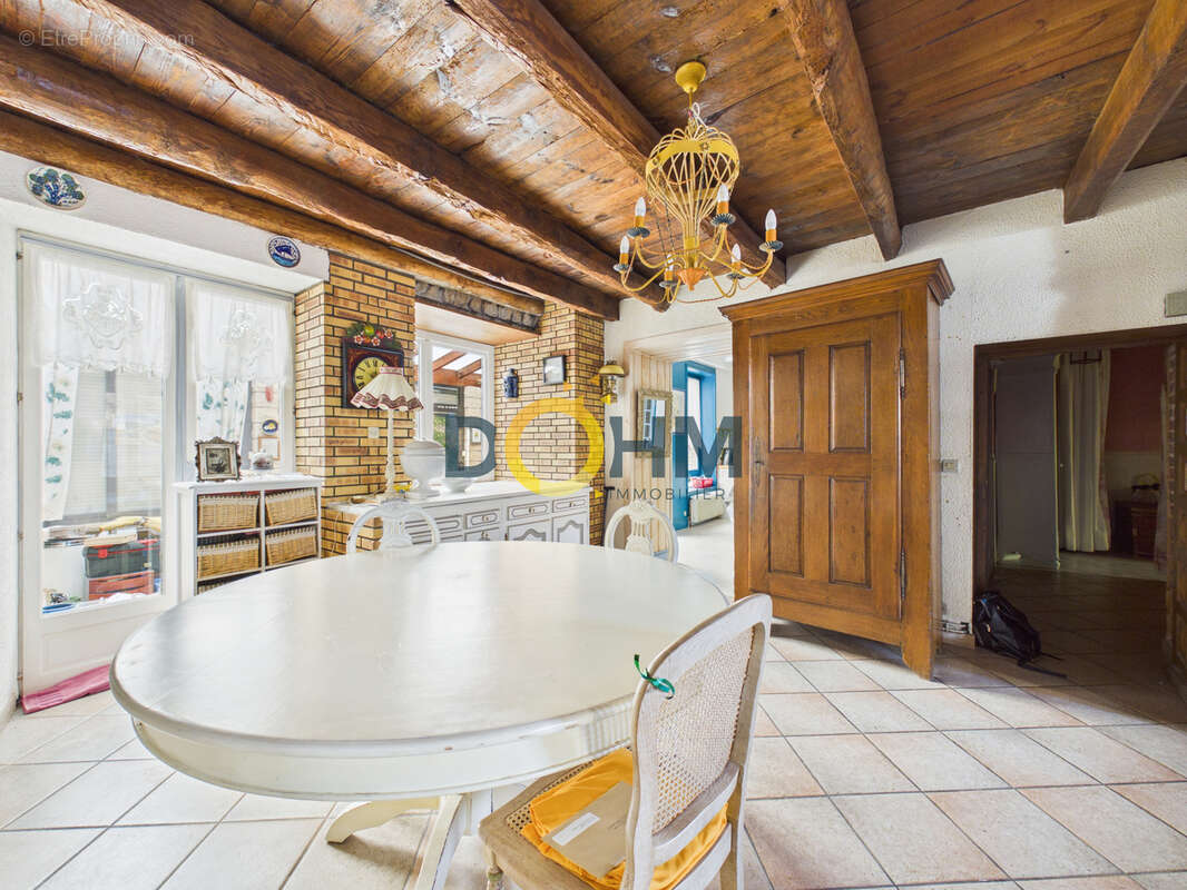 Maison à LA SEAUVE-SUR-SEMENE
