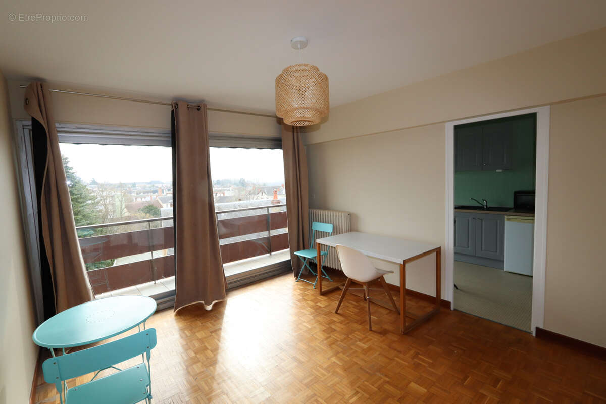 Appartement à LA CHARITE-SUR-LOIRE