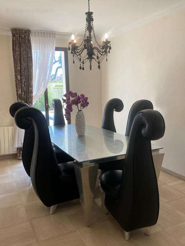 Maison à VILLENEUVE-LOUBET