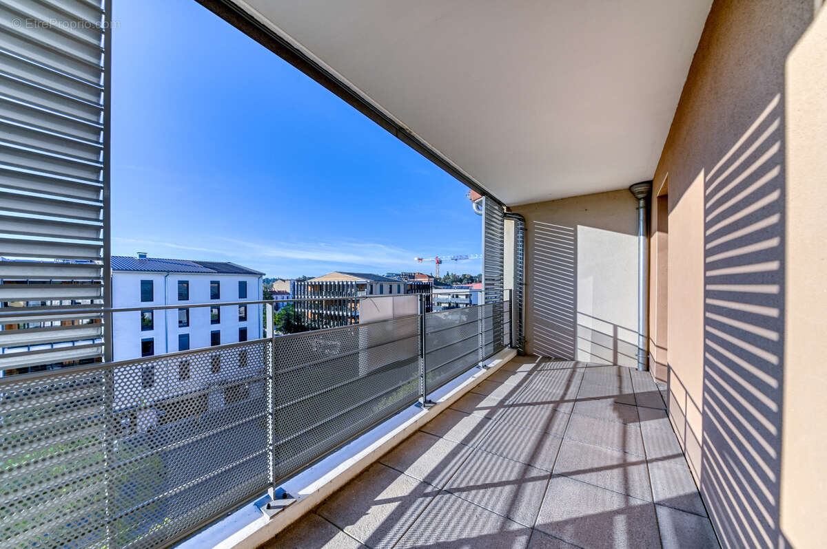 Appartement à TASSIN-LA-DEMI-LUNE