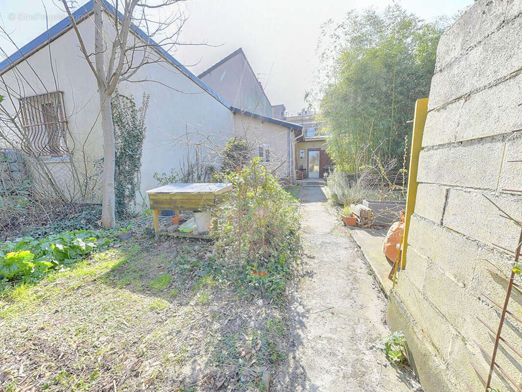 Maison à NOISY-LE-SEC