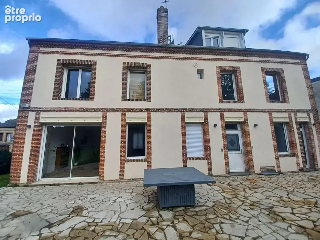 PROPRIETE - MAISON DE MAITRE L'AIGLE 12 pièce(s) 285 m2 avec piscine couverte - photo 2