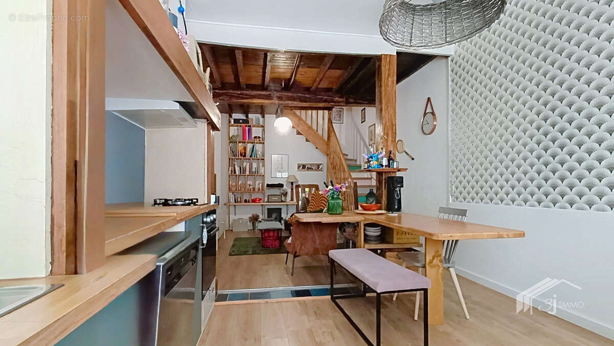 Maison à LEVIGNAC