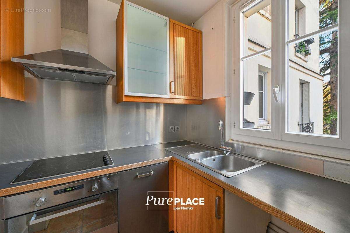 Appartement à PARIS-15E
