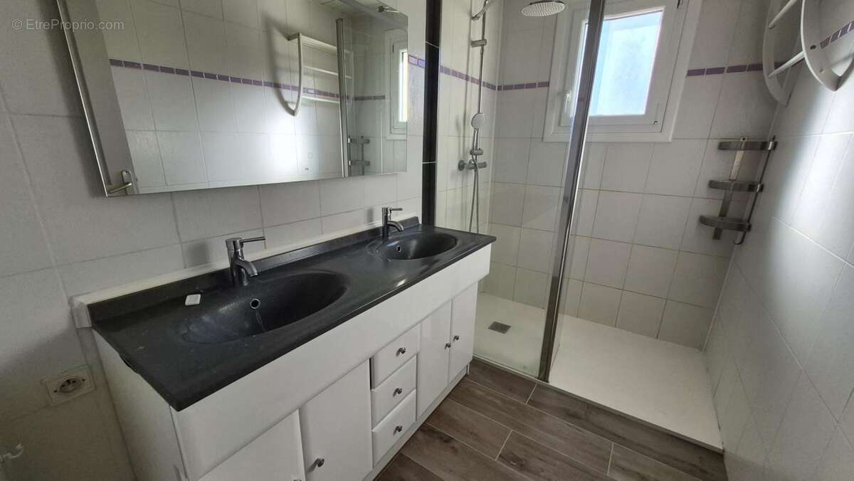 Maison à ROEZE-SUR-SARTHE