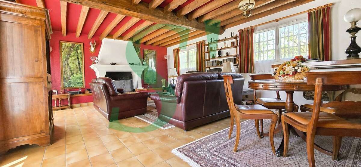 Maison à MARINES