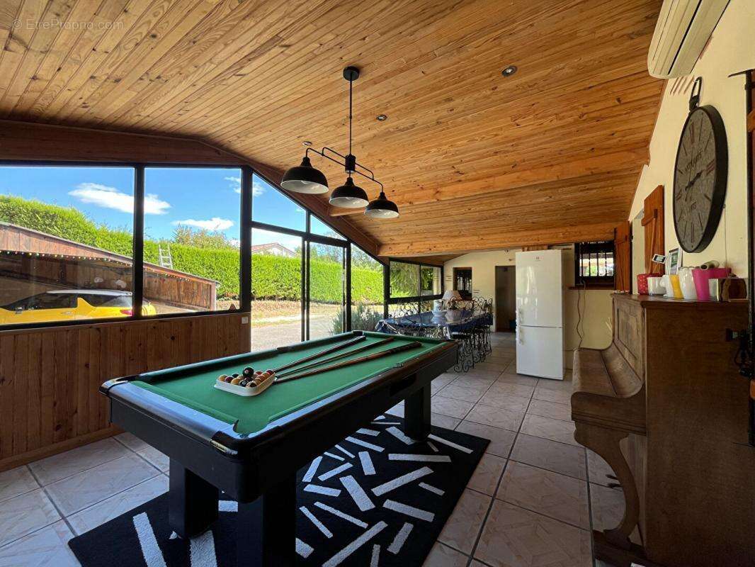 Maison à COLAYRAC-SAINT-CIRQ