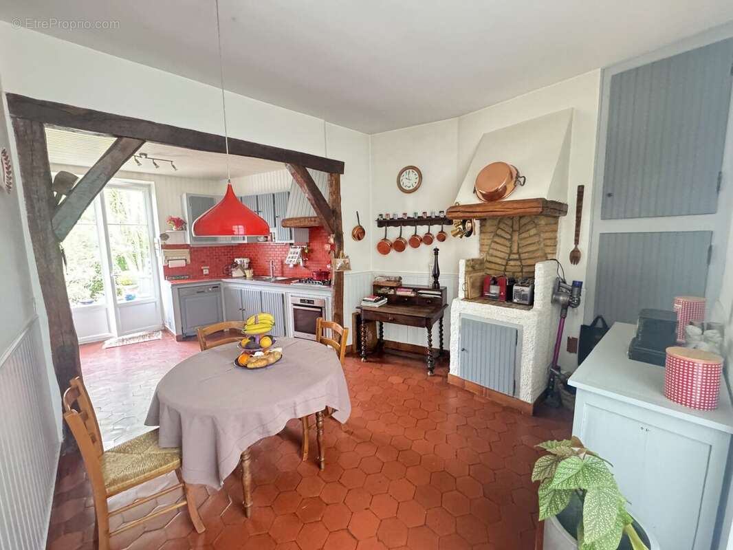 Maison à CHATEAUFORT