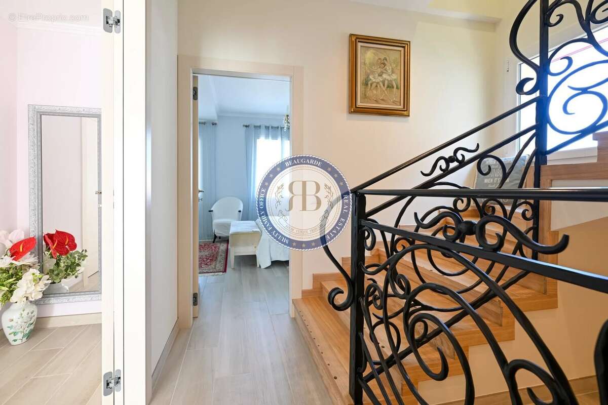 A vendre –maison – antibes /ilette - 4 chambres. - photo 5
