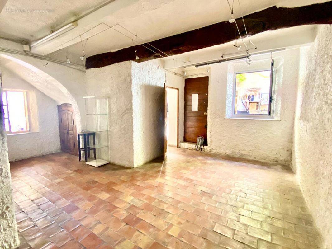 Maison à LE CASTELLET