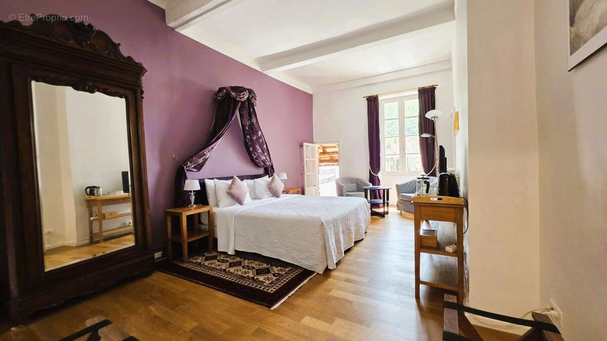 Maison à SAINT-ANTONIN-NOBLE-VAL