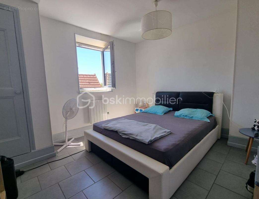 Appartement à REBAIS