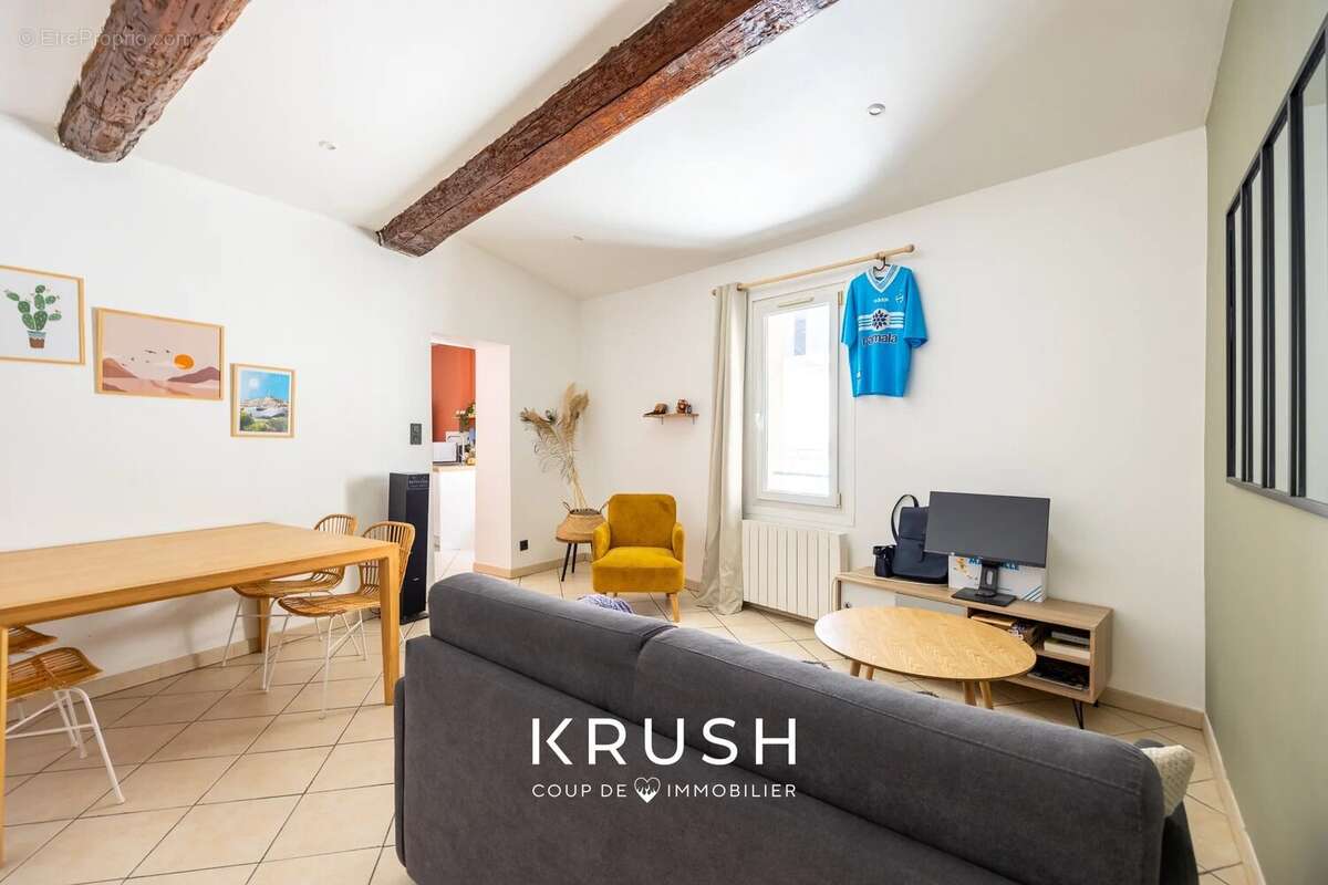 Appartement à MARSEILLE-2E