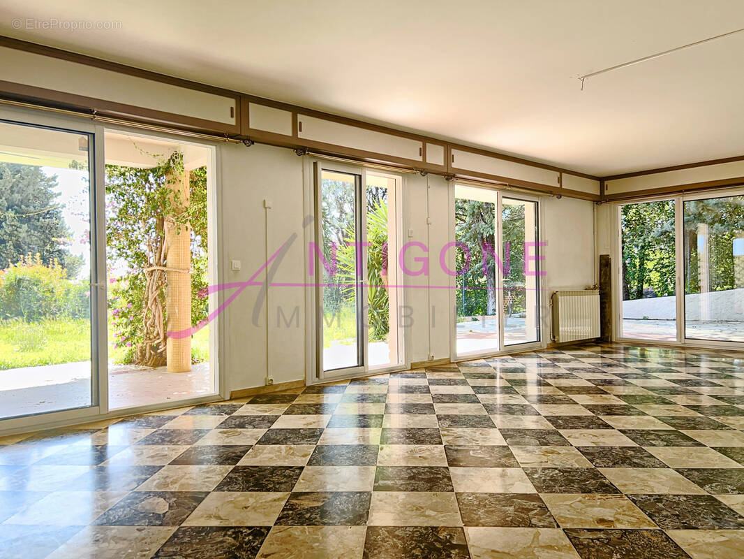 Appartement à SANARY-SUR-MER