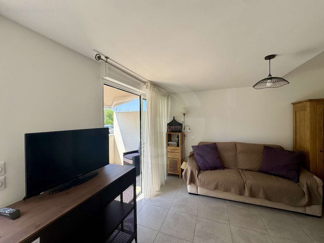 Appartement à MEZE