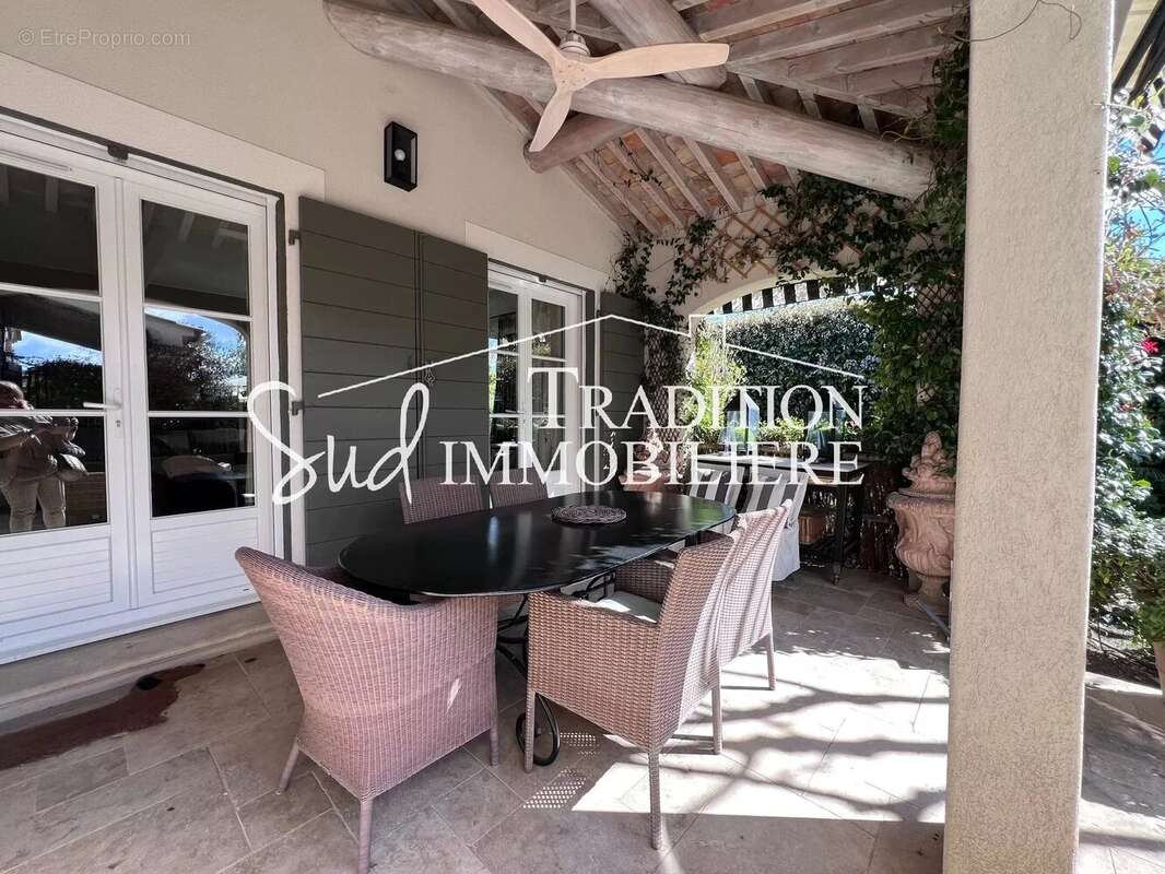 Maison à MAUSSANE-LES-ALPILLES