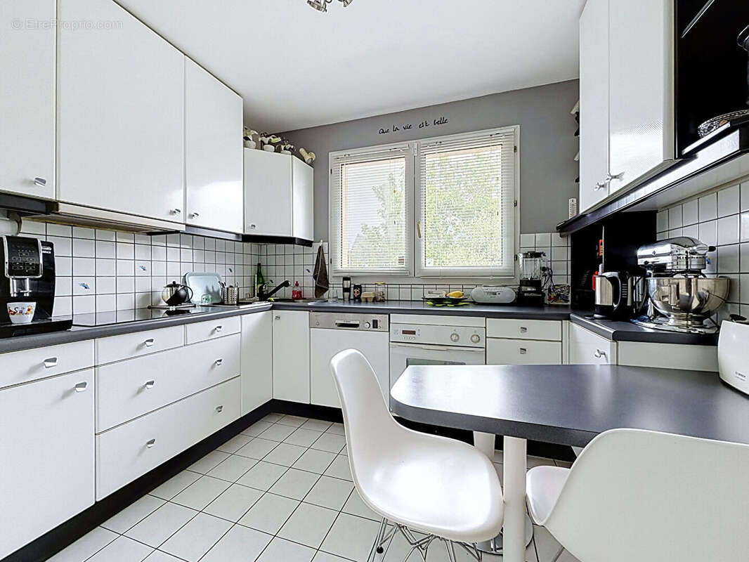 Appartement à NANTERRE
