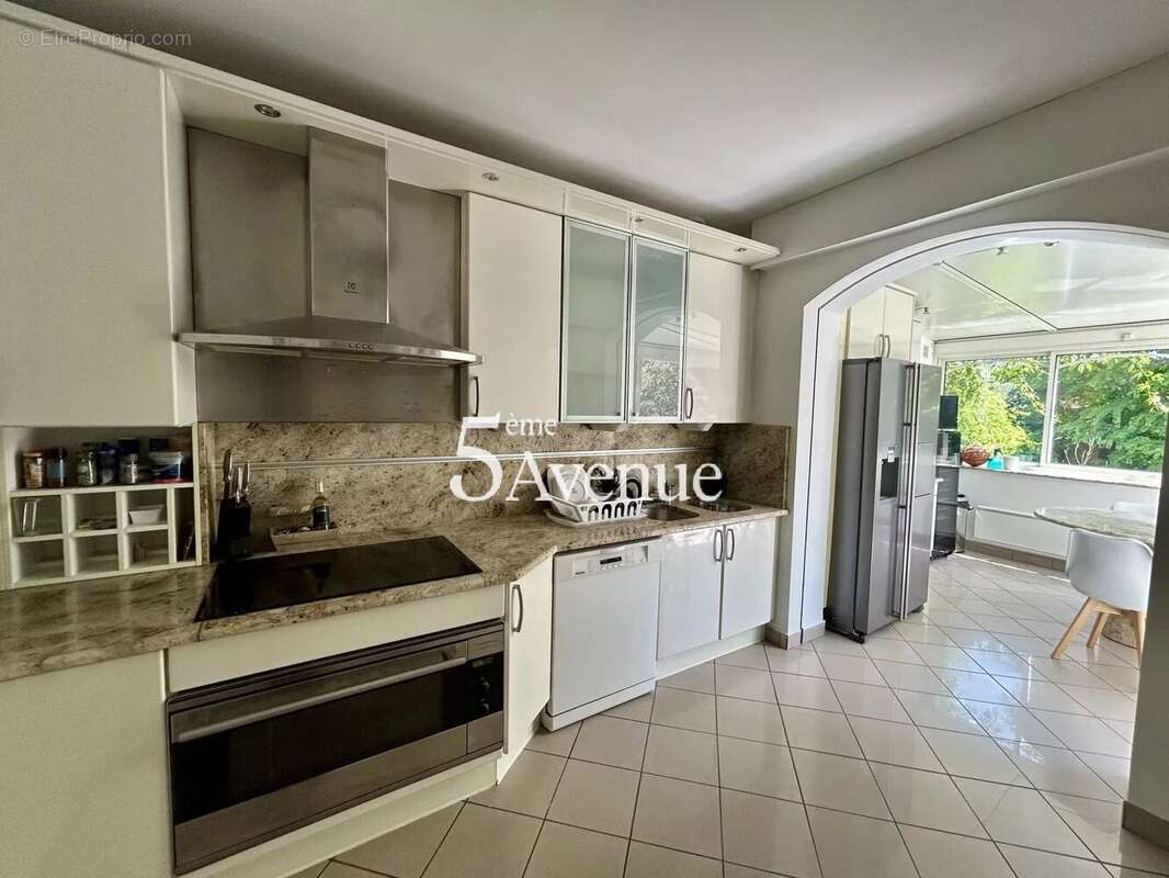 Maison à SAINT-MAUR-DES-FOSSES