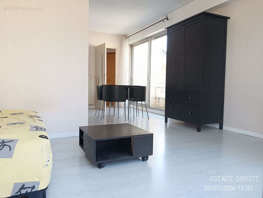 Nantes - Quai de la Jonelière - Appartement T1bis avec grand balcon et cave - photo 2