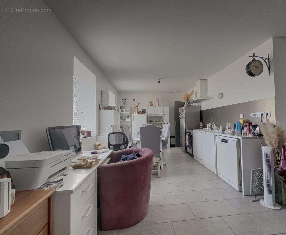 Appartement à GENLIS