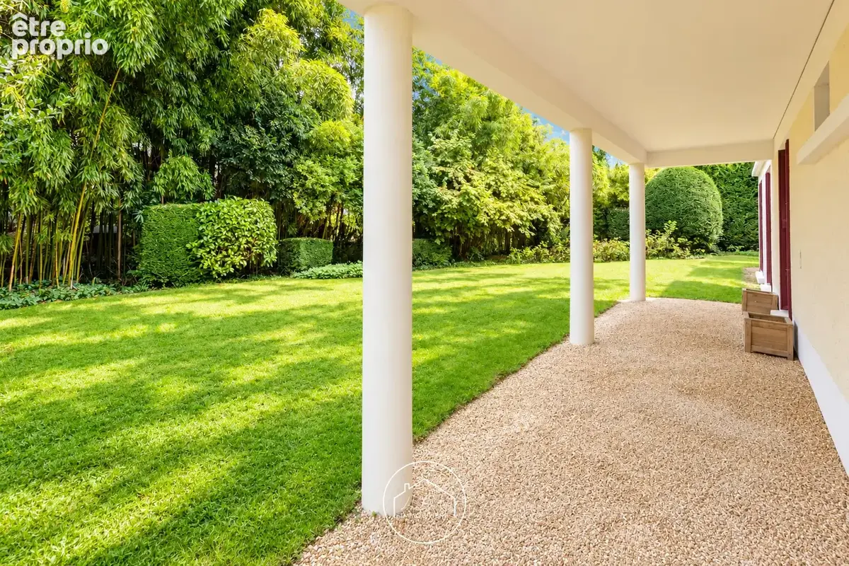 Domaine de Grandchamp - Maison de 8 pièces, 6 chambres-  A RENOVER - photo 5