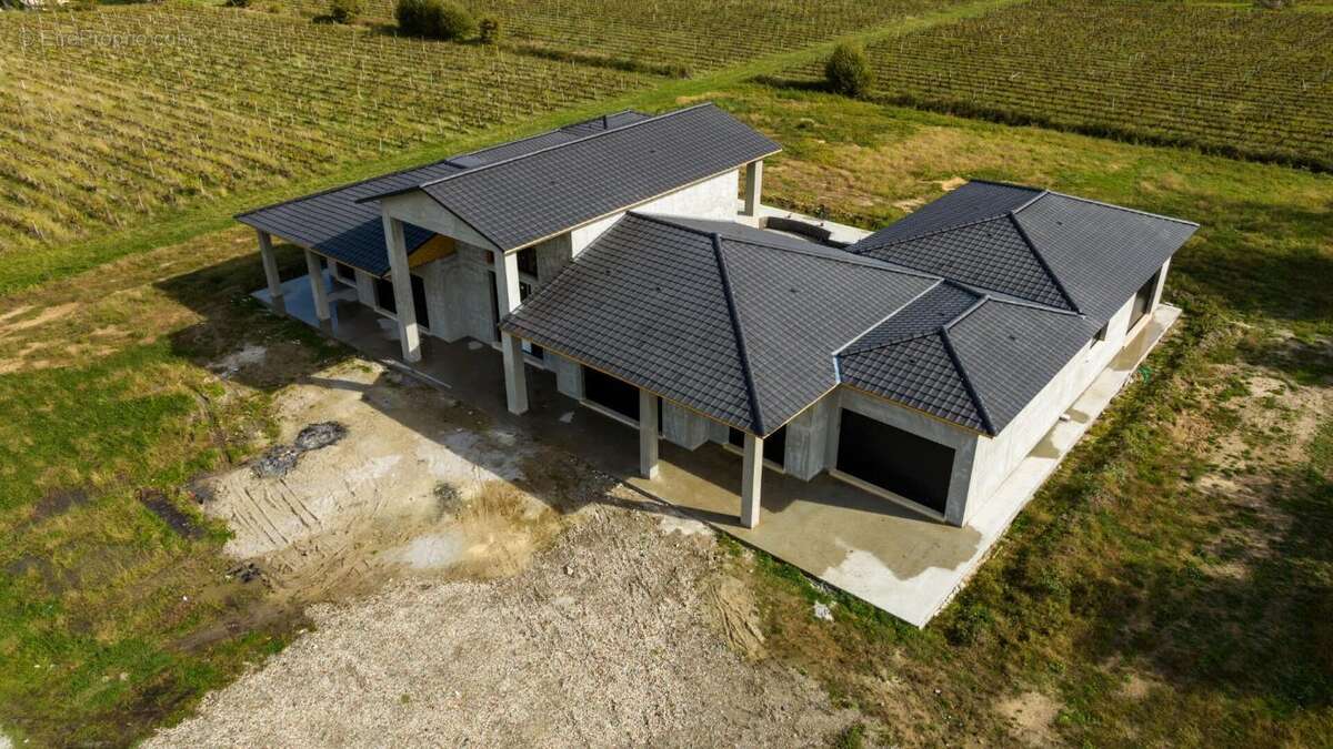 Maison à SAINT-LOUBES