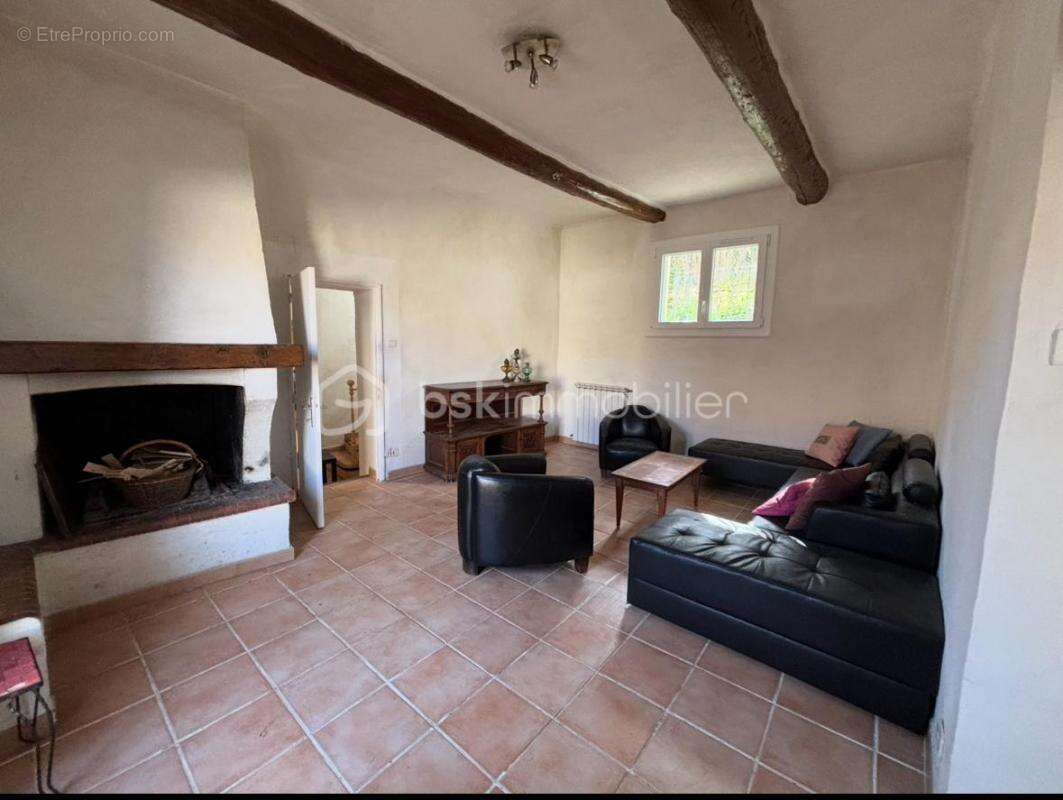 Maison à SIMIANE-COLLONGUE