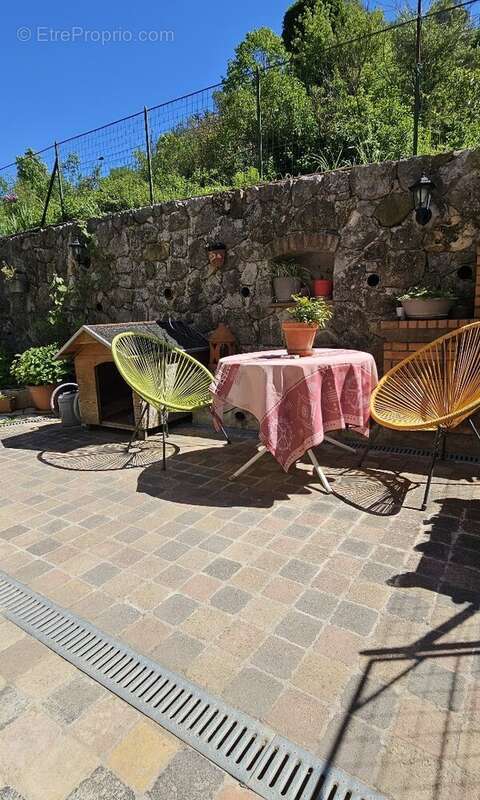 Maison à TOURRETTE-LEVENS