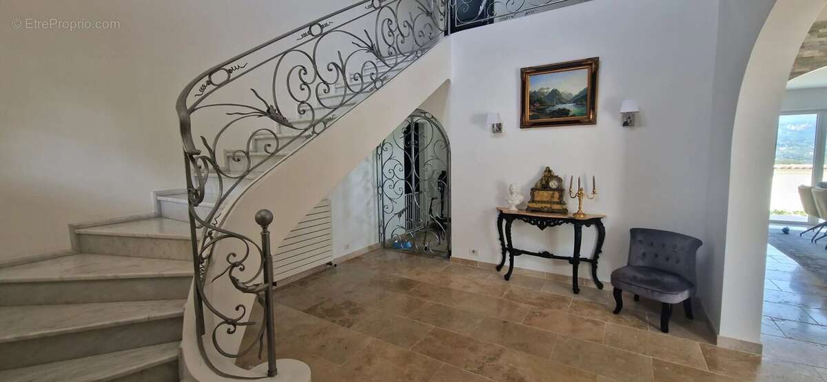 Maison à PEYMEINADE