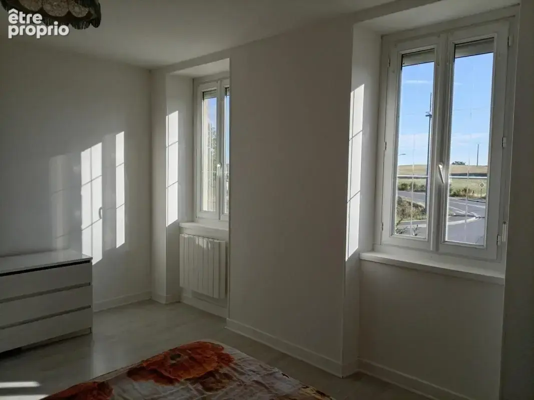 Immeuble de 2 logements avec grange sur 1,5 ha - photo 17