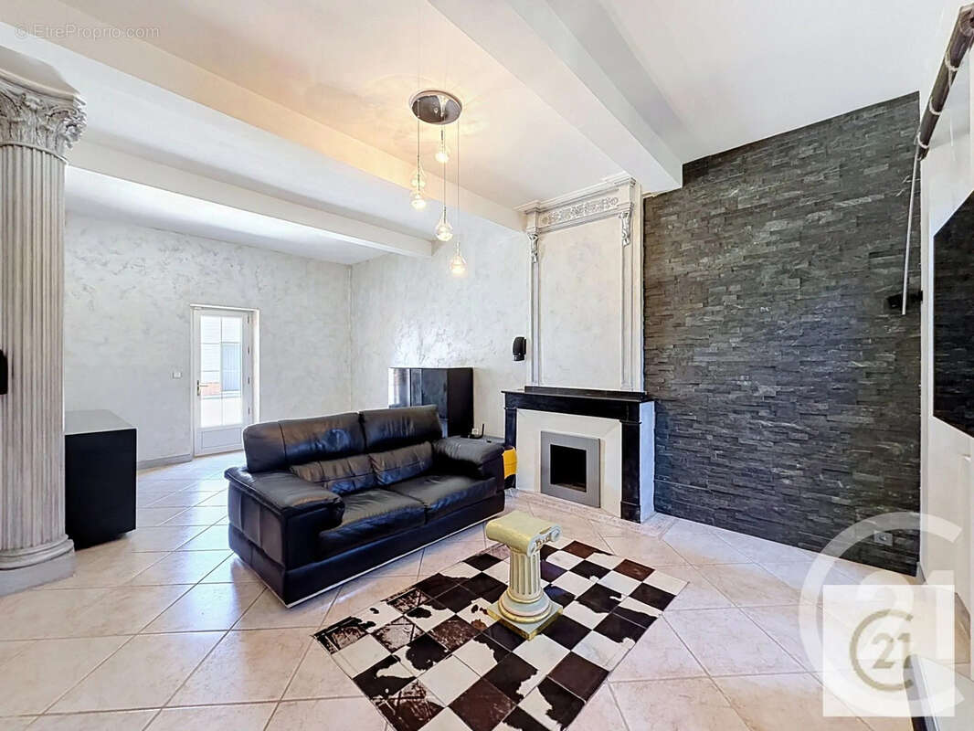 Maison 180 m² à Saint-Leon  - photo 7