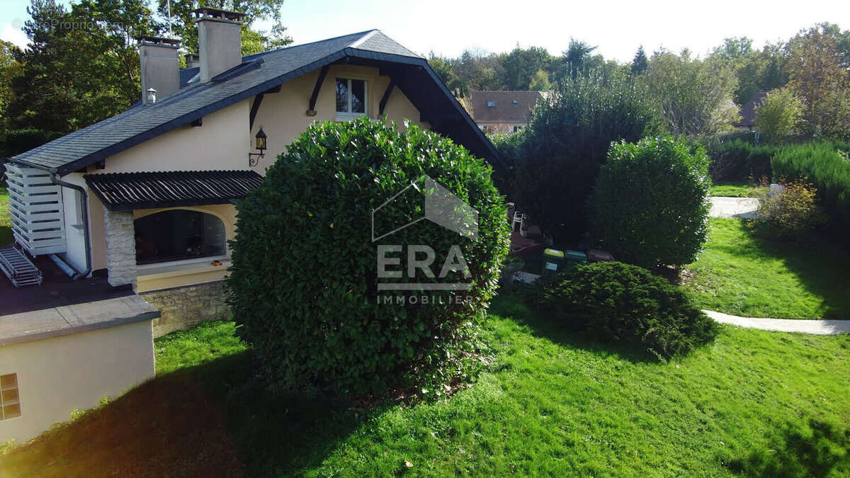 Maison à LE TREMBLAY-SUR-MAULDRE