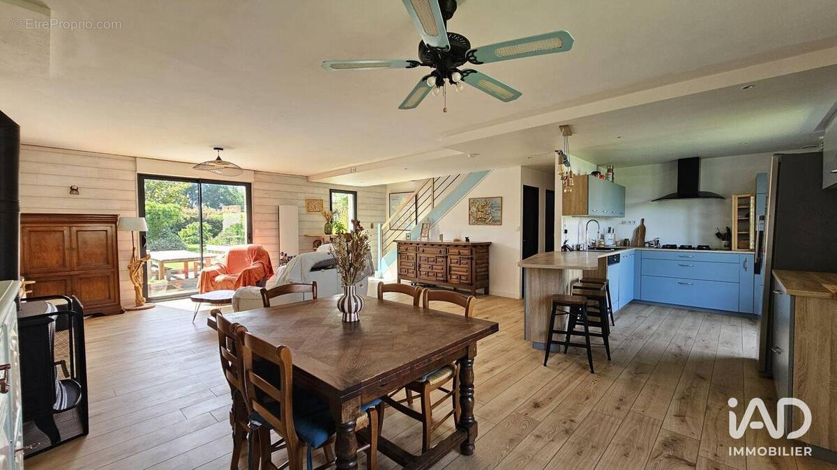 Photo 1 - Maison à SAINT-COLOMBAN