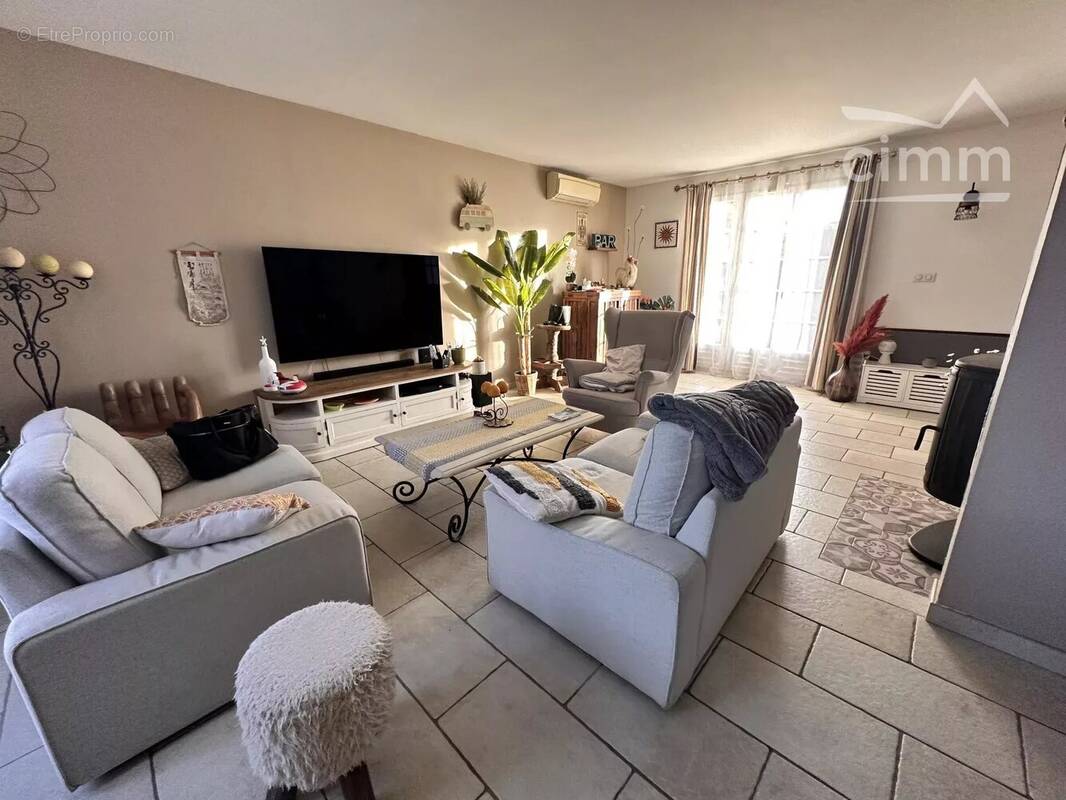 Maison à CONGIS-SUR-THEROUANNE