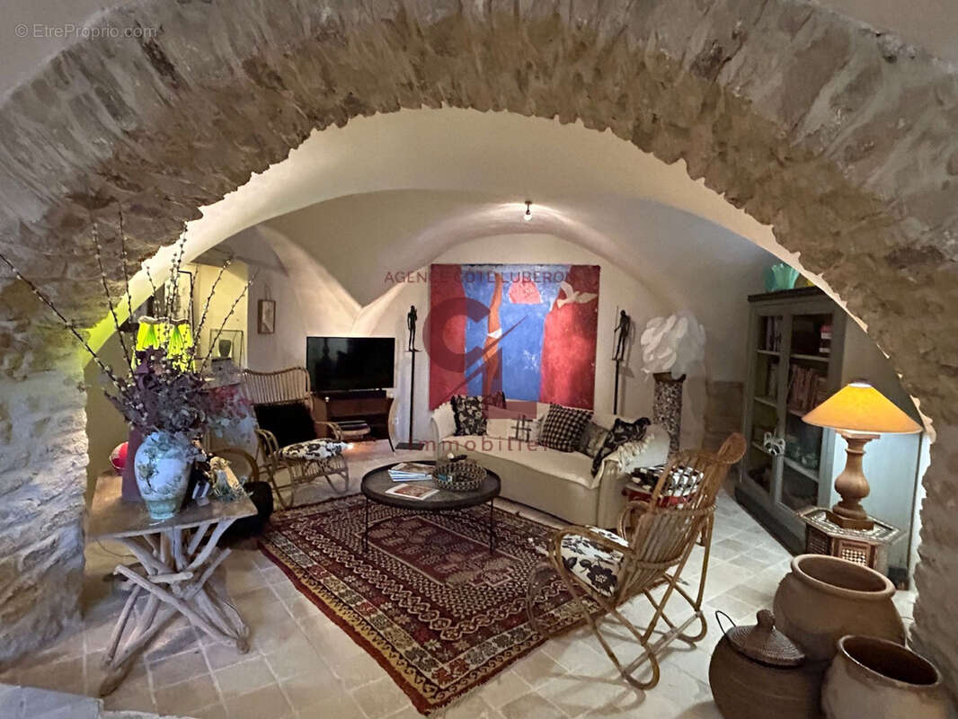 Maison à CABRIERES-D'AVIGNON
