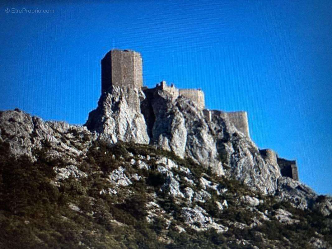 Terrain à PORTEL-DES-CORBIERES