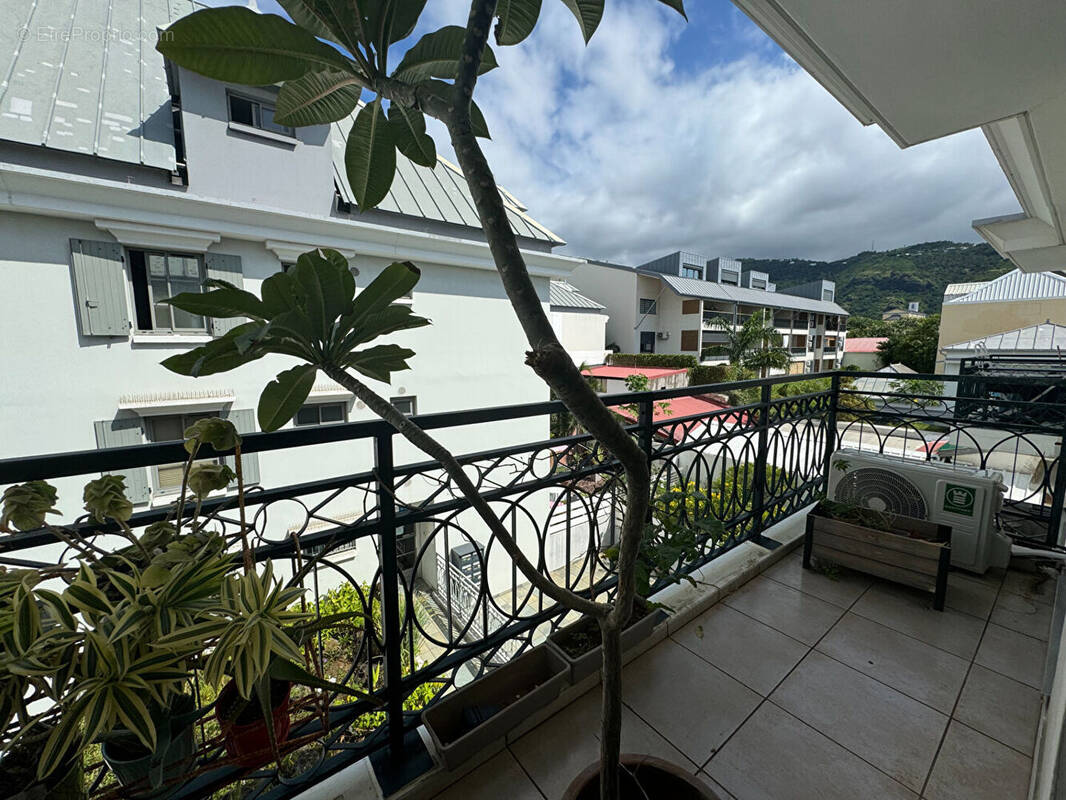 Appartement à SAINT-DENIS