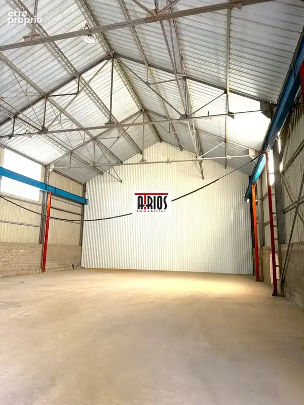 Commerce 3 741 m² à vendre à Manosque (04100) - photo 5