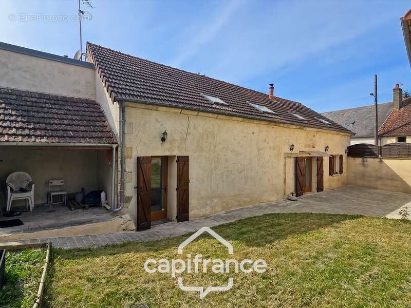 Maison à CHAULGNES