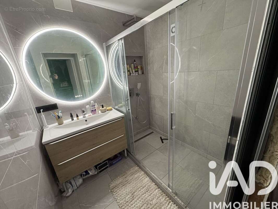 Photo 7 - Appartement à FLEURY-LES-AUBRAIS