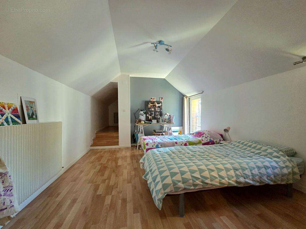 Maison à LA MEMBROLLE-SUR-LONGUENEE