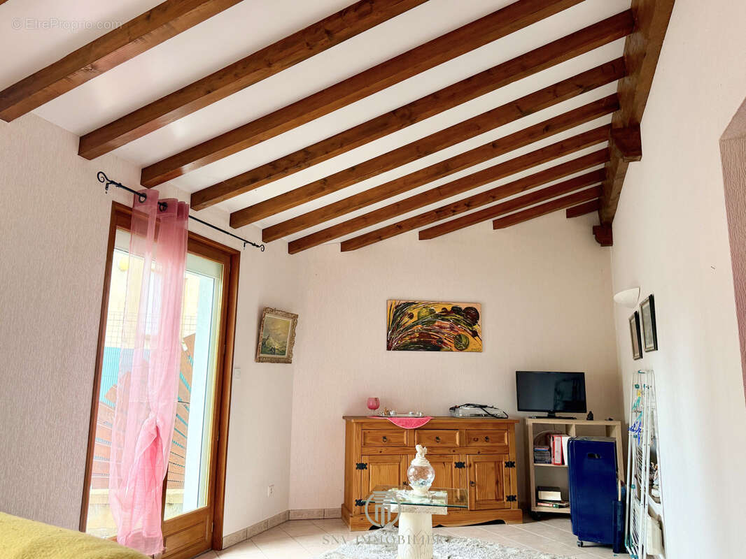Maison à LA PACAUDIERE